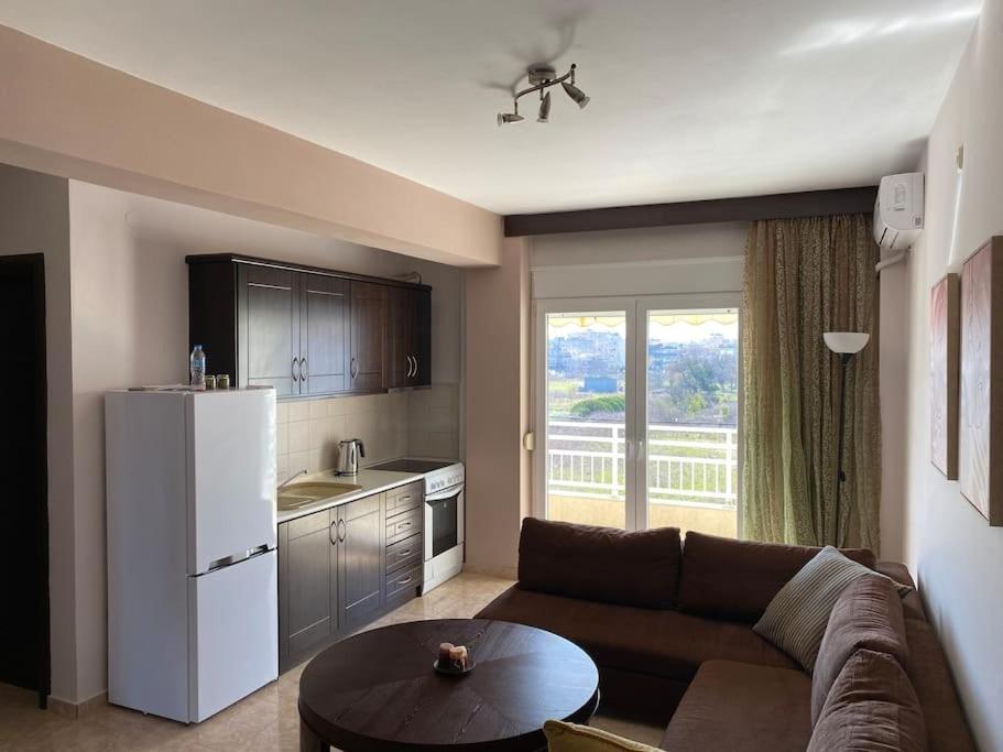 Raise Mirivili Serviced Apartment 亚历山德鲁波利斯 外观 照片